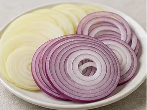 Hành tây sống