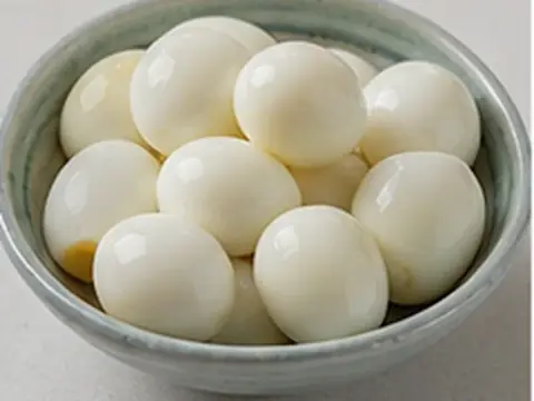 Trứng cút