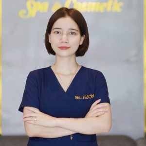 Bác sĩ da liễu Nguyễn Hương