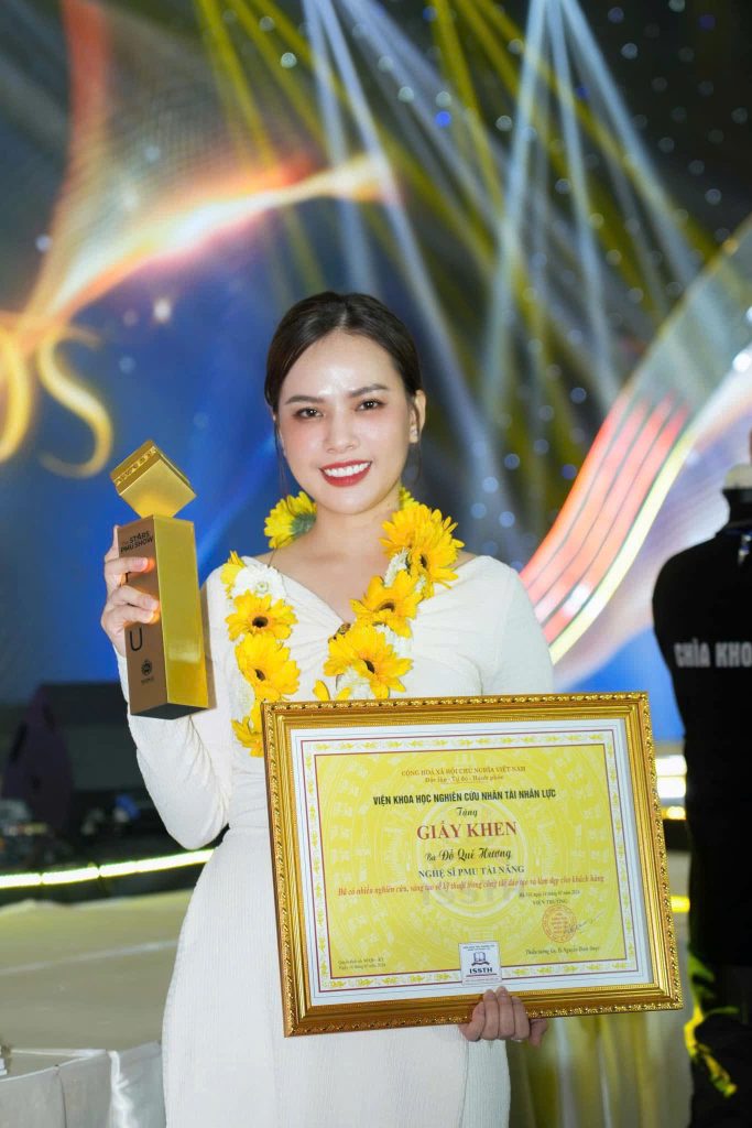 Chuyên gia phun xăm Đỗ Hương