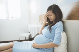 Ngứa mắt, chảy nước mắt khi mang thai