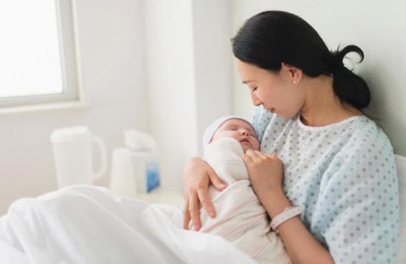 Chăm sóc trẻ sau sinh khi từng bị phù thai