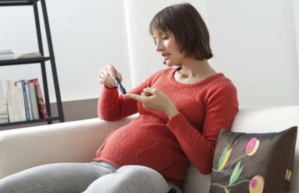 Đường huyết đói cao trong thai kỳ có nguy hiểm không